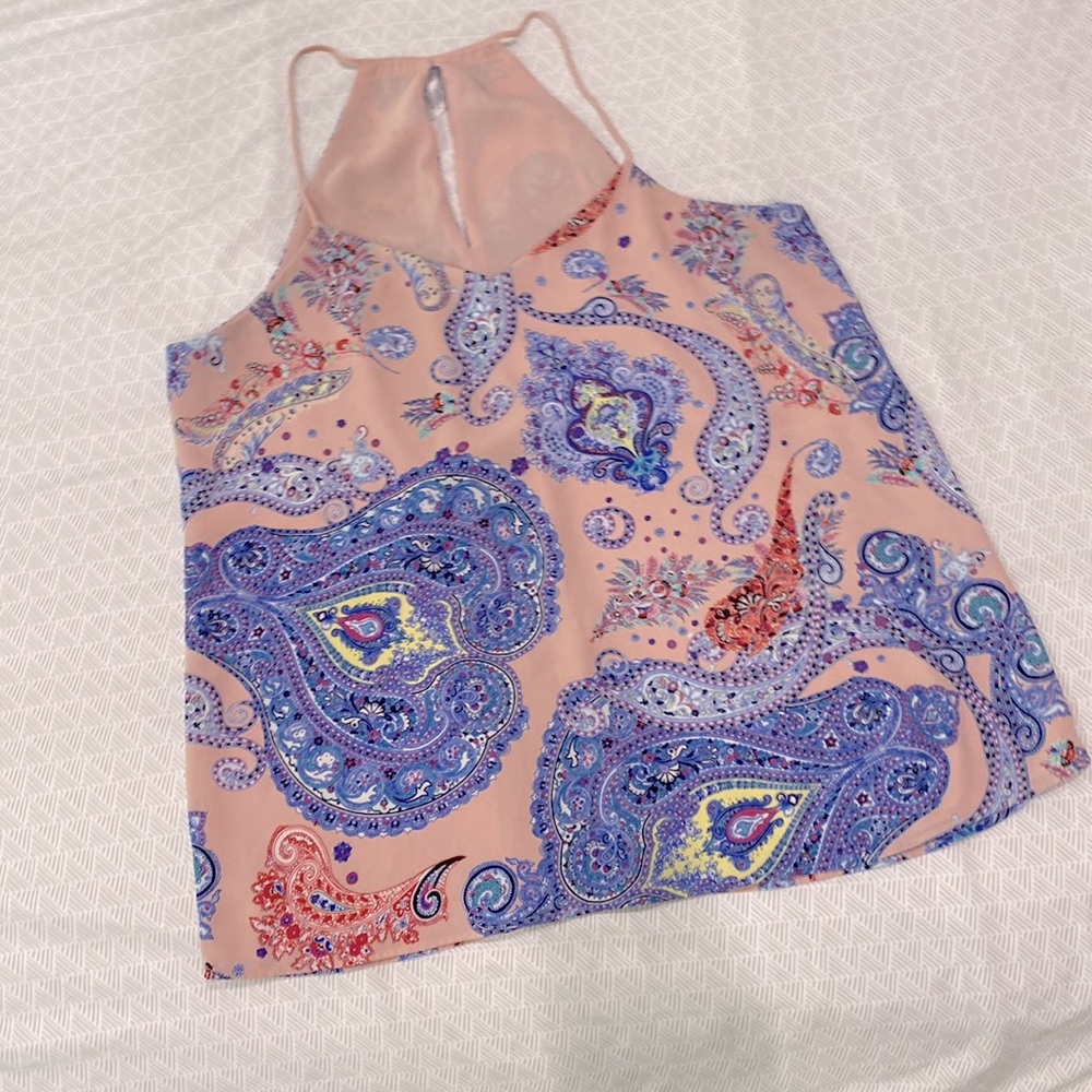 Large Express Sleeveless blouse
